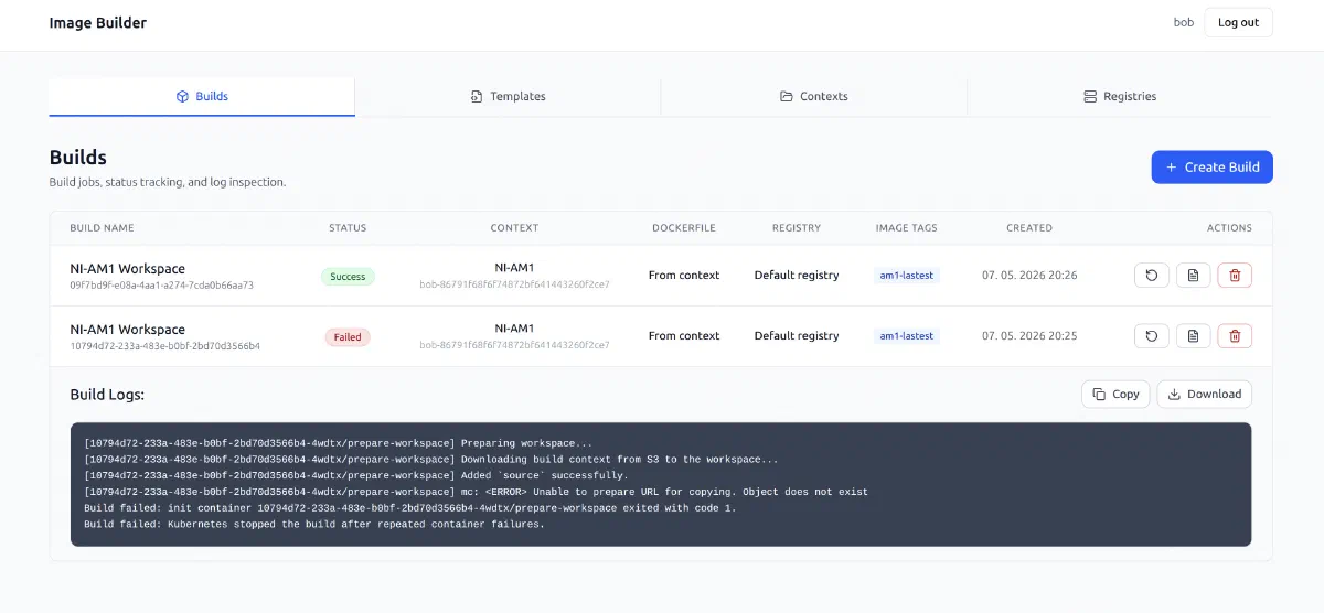 Rozhraní Image Builderu: seznam buildů a build logy